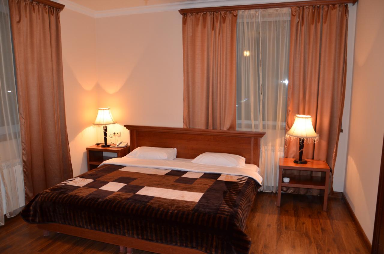 Syunik Hotel Kapan Extérieur photo